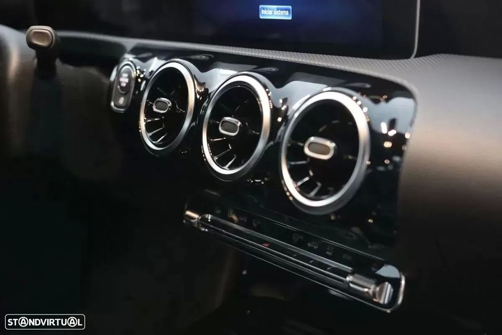 Mercedes-Benz A 180 Limousine d 7G-DCT AMG Line - 15