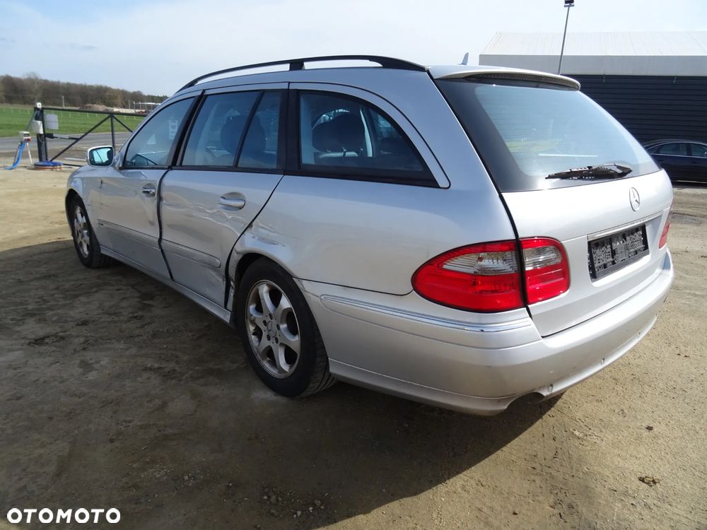 Mercedes E W211 (lakier C775) maska zderzak błotnik zderzak konsola klapa lampy części - 4
