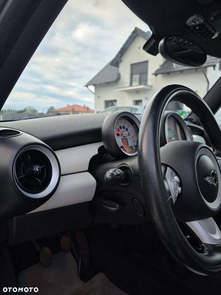 MINI Cooper 50 Camden - 14