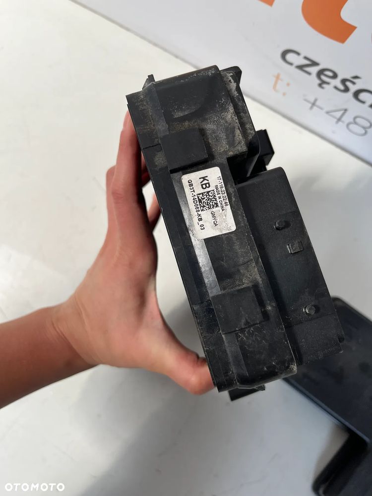 FORD RANGER  17R 3.2 TDCI SKRZYNKA BEZPIECZNIKÓW GB3T-14D068-KB - 2