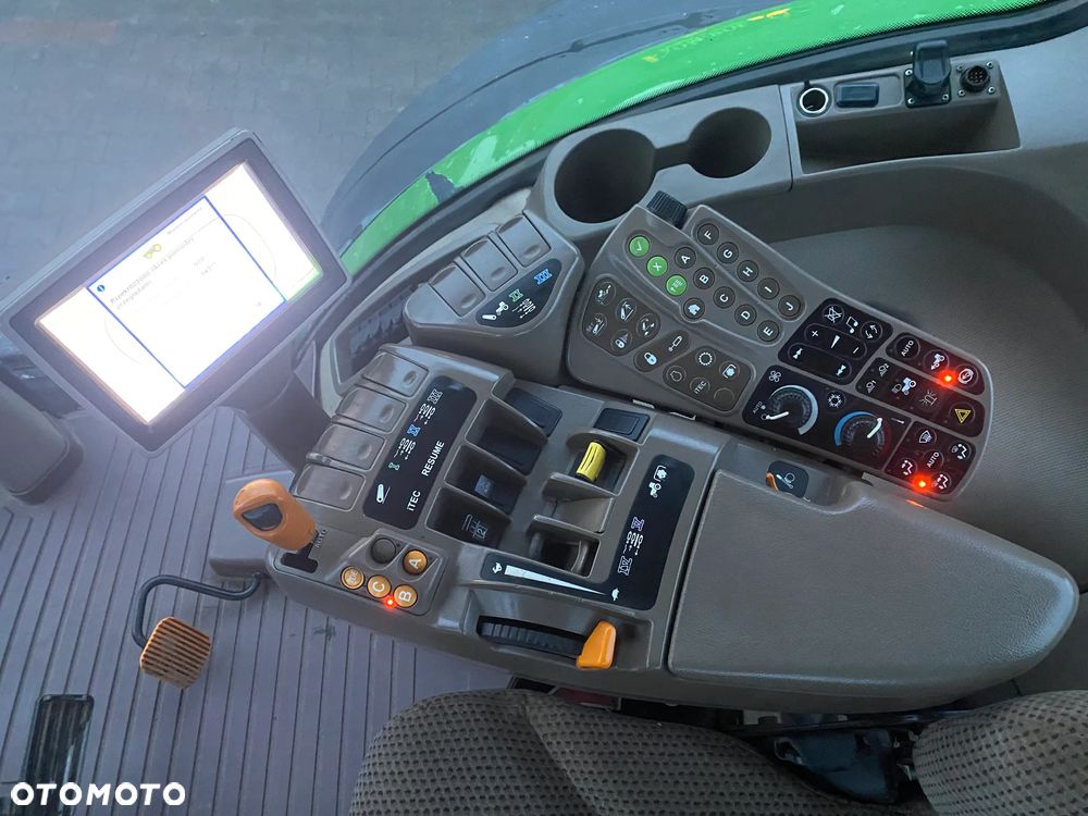 John Deere 7200 R  7230  CASE PUMA 6215 R - 27