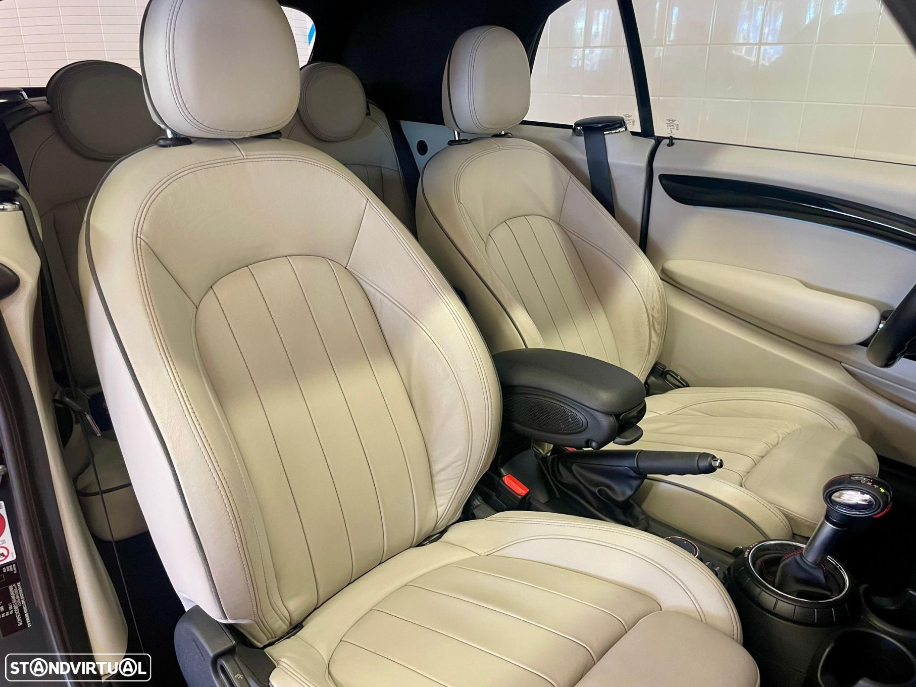 MINI Cabrio John Cooper Works Aut. - 31