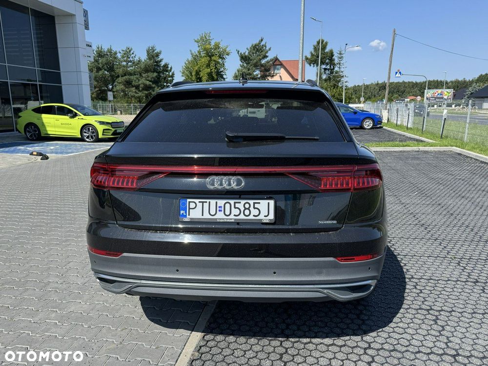 Audi Q8 55 TFSI quattro tiptronic - 6