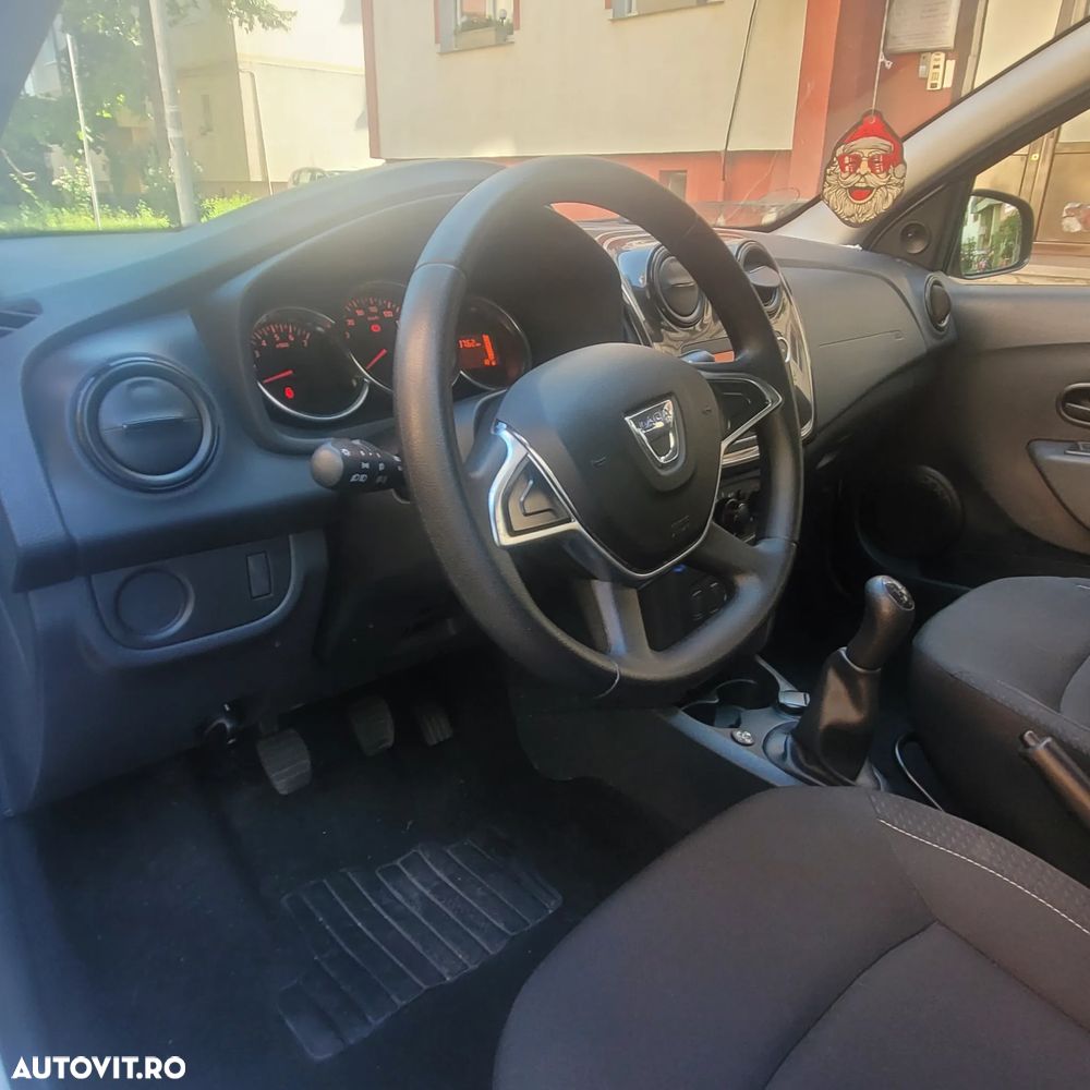 Dacia Sandero - 6