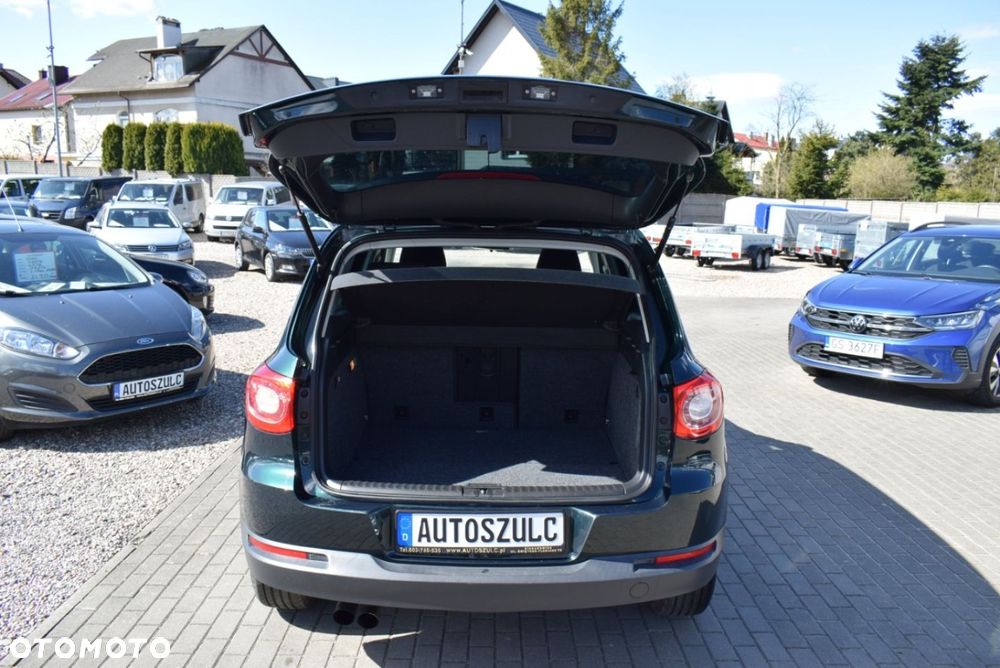 Volkswagen Tiguan - 10