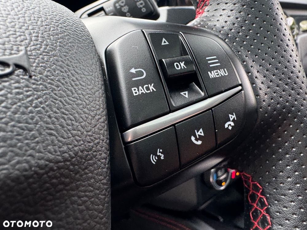 Ford Kuga 1.5 EcoBoost FWD ST-Line - 31