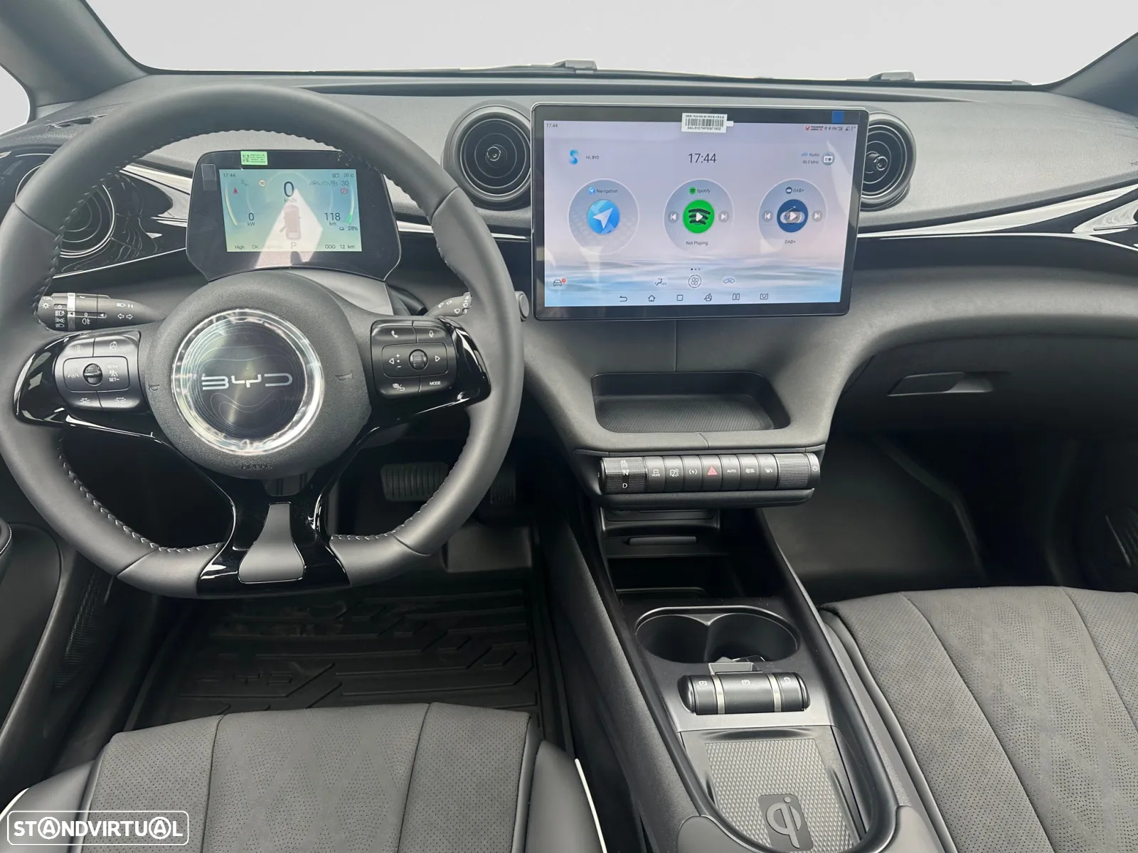 BYD Dolphin 60.4 kWh Design - 11