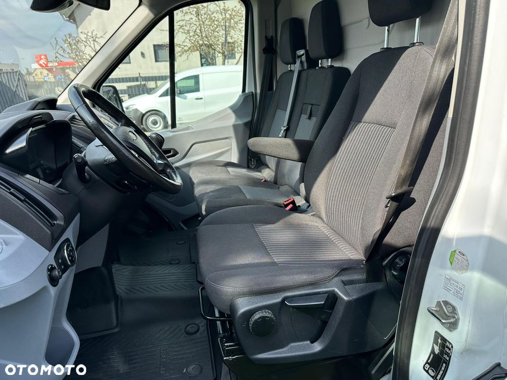 Ford Transit - 8