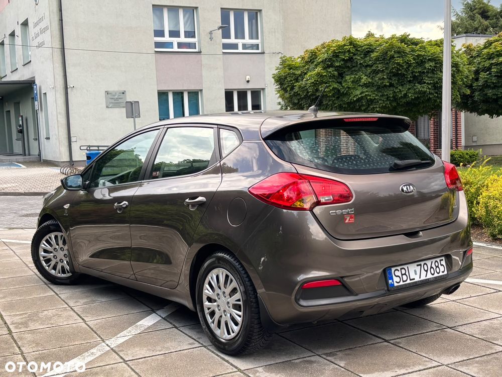 Kia Ceed 1.6 GDI Edition 7 - 12