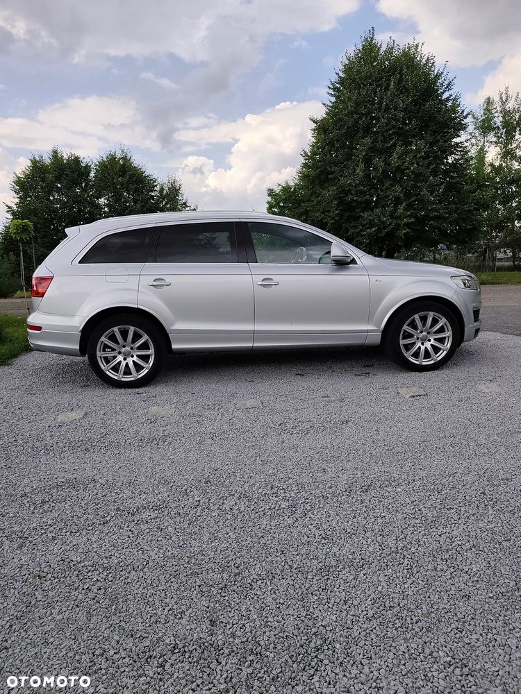 Audi Q7 - 7