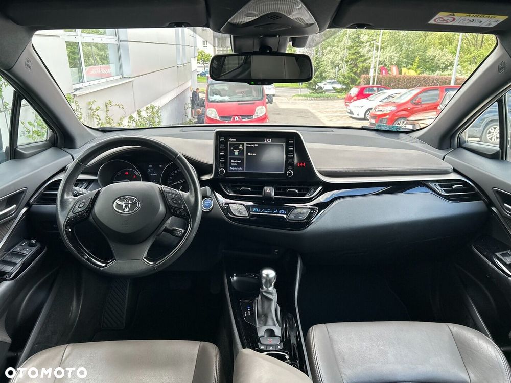 Toyota C-HR 2.0 Hybrid Executive - 11
