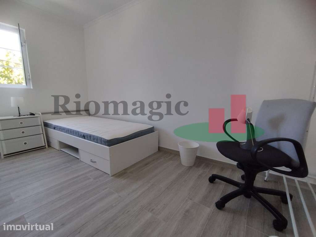 Quarto para Arrendar no Centro de Rio Maior _ ESTUDANTES - Grande imagem: 2/10