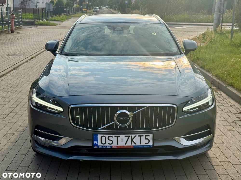 Volvo V90 D5 AWD Geartronic Momentum - 2