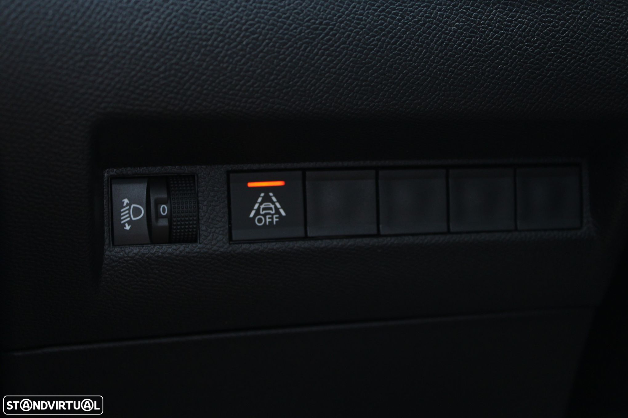 Peugeot 2008 1.2 PureTech Allure Pack EAT8 - 35
