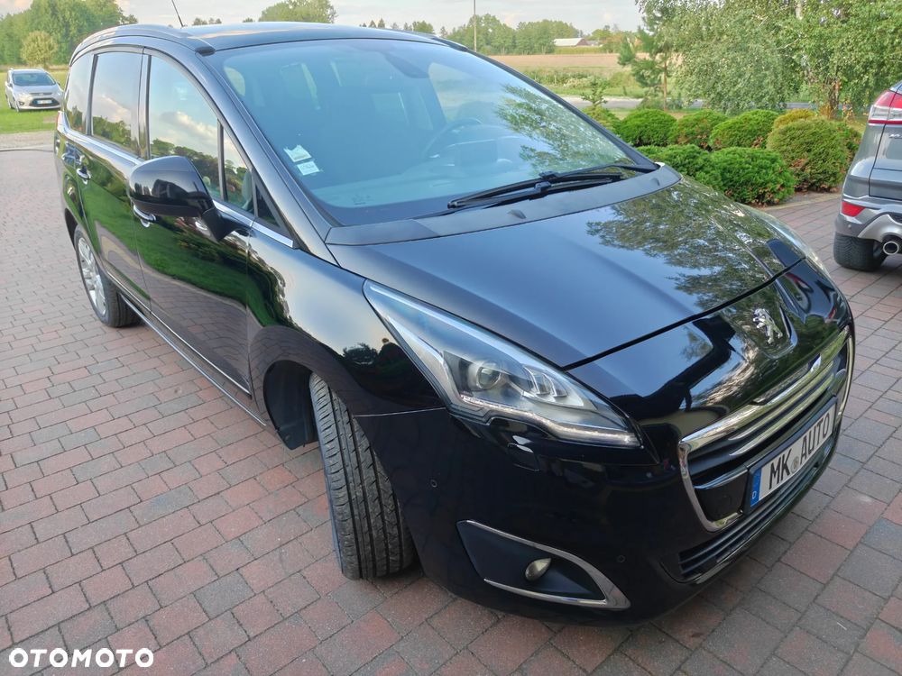 Peugeot 5008 2.0 HDi Allure 7os - 8