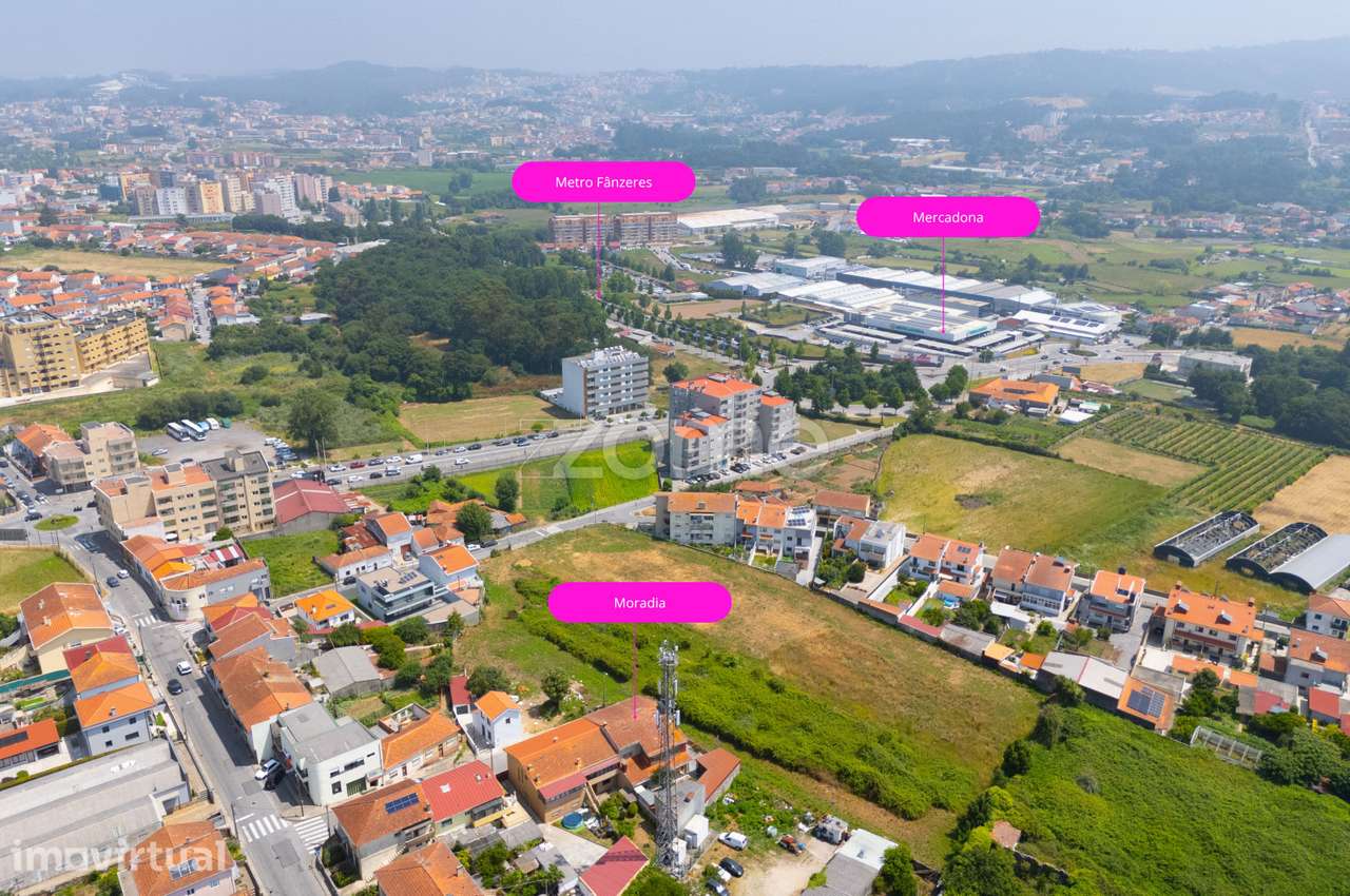 Oportunidade única Moradia T4 a dois passos do metro. - Grande imagem: 3/59