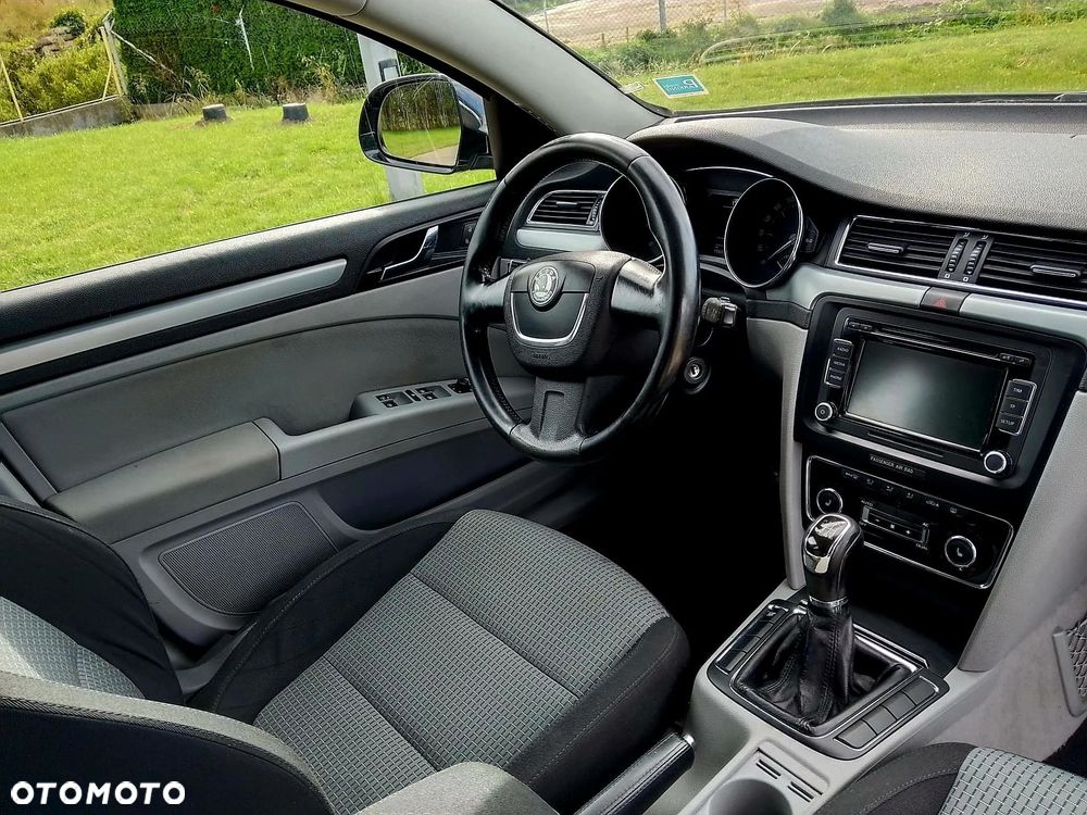 Skoda Superb 2008 photo 5