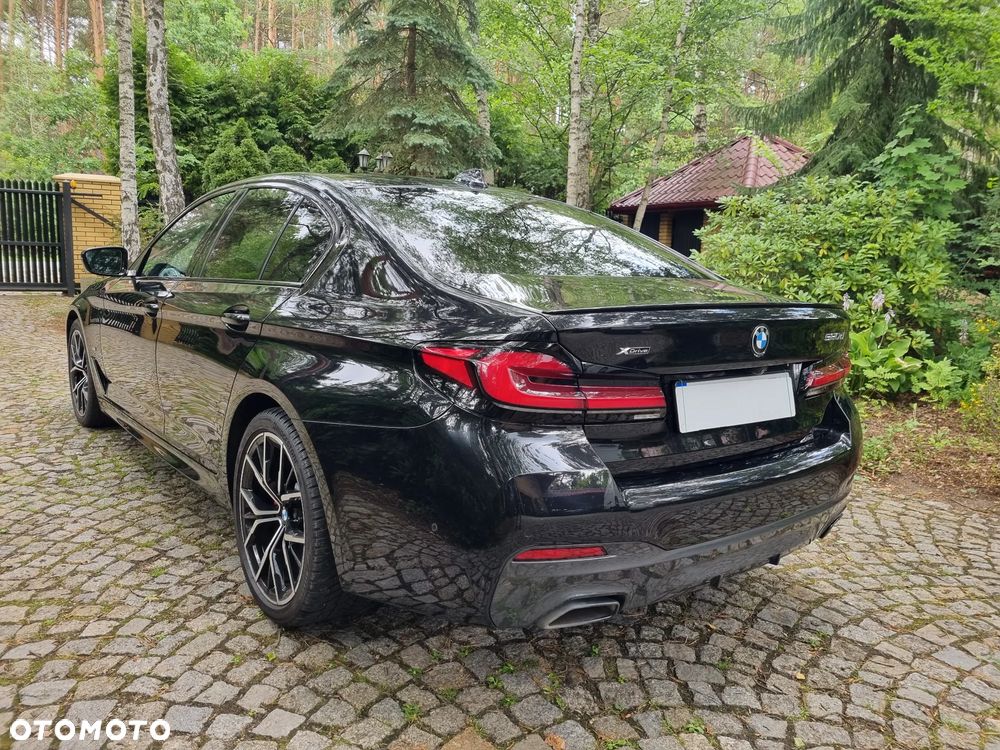 BMW Seria 5 520d xDrive MHEV M Sport sport - 32