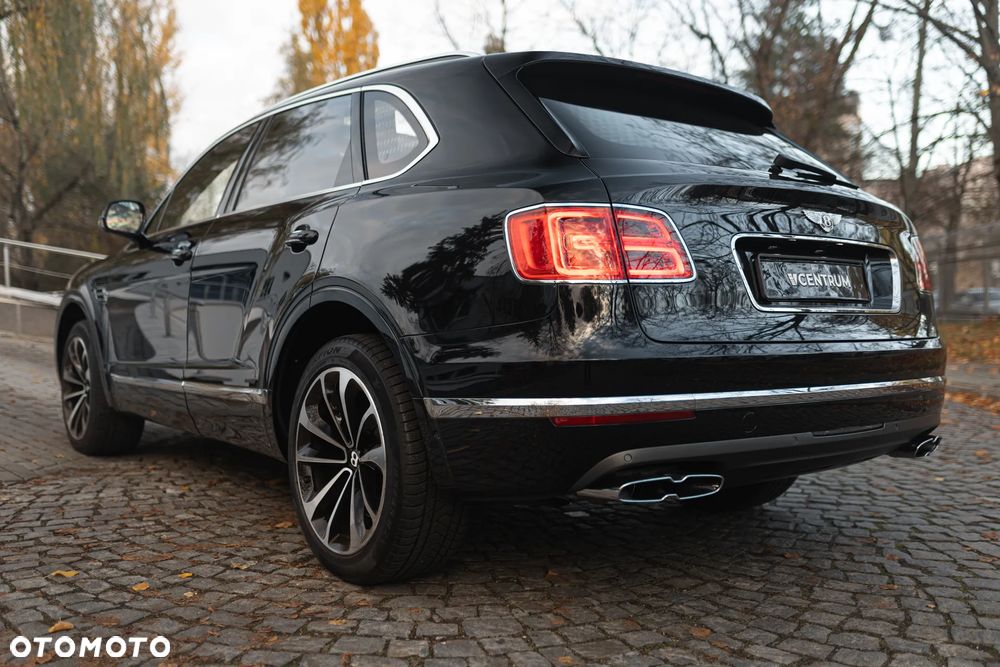 Bentley Bentayga - 12