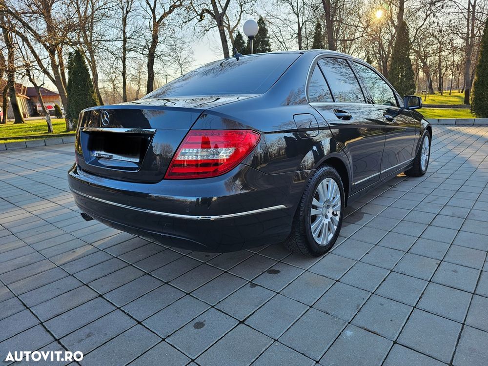 Mercedes-Benz C - 4