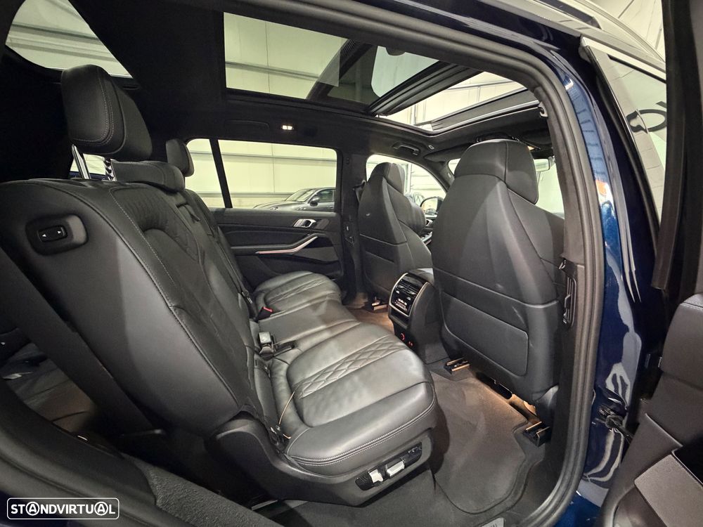 BMW X7 40 d xDrive Pack M - 38