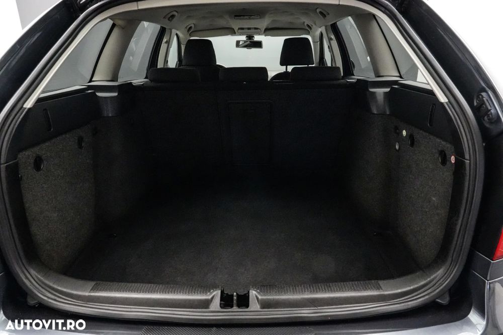 Skoda Octavia 1.6 TDI DPF DSG IMPULS EDITION - 23