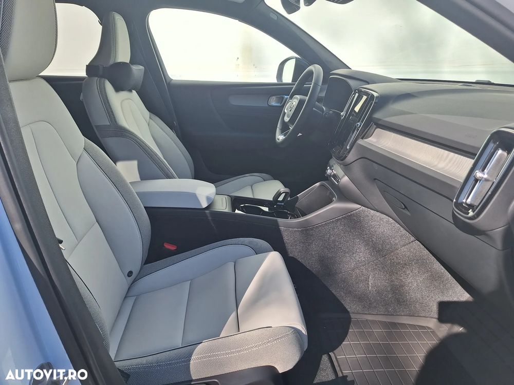 Volvo XC 40 Recharge Single Motor Extended Range RWD Plus - 17