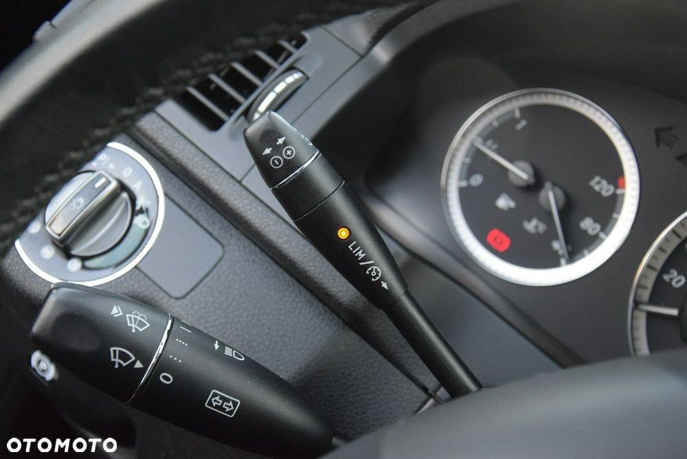 Mercedes-Benz Klasa C - 30