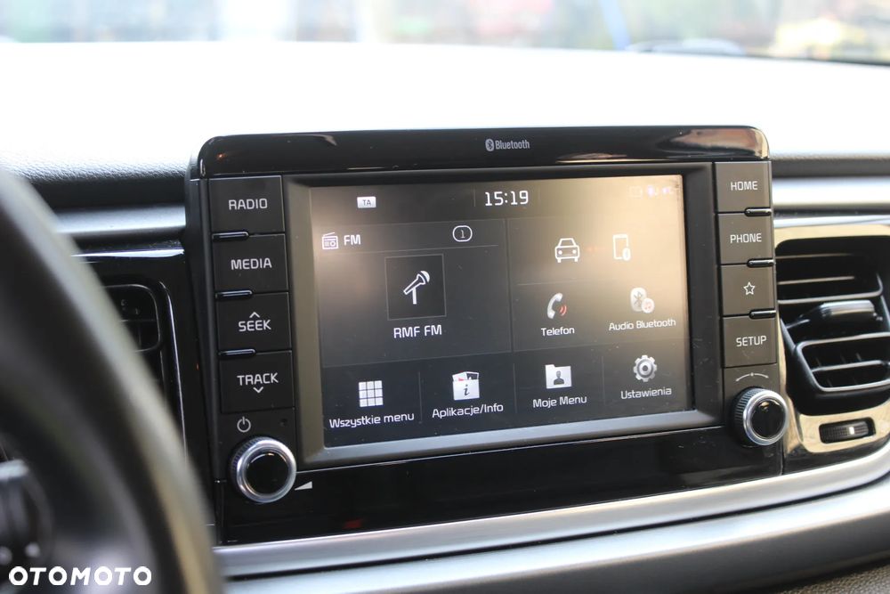 Kia Rio 1.2 L - 17