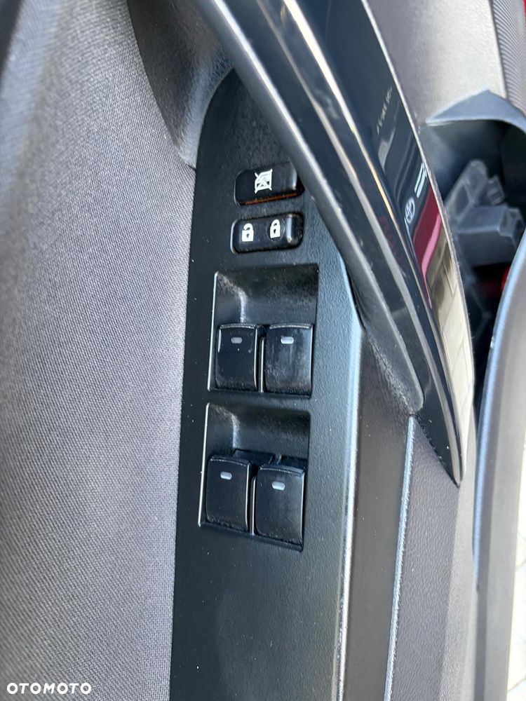 Toyota Auris - 25