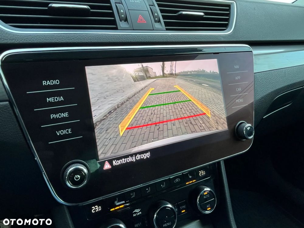 Skoda Superb 2.0 TDI SCR 4x4 Style DSG - 22