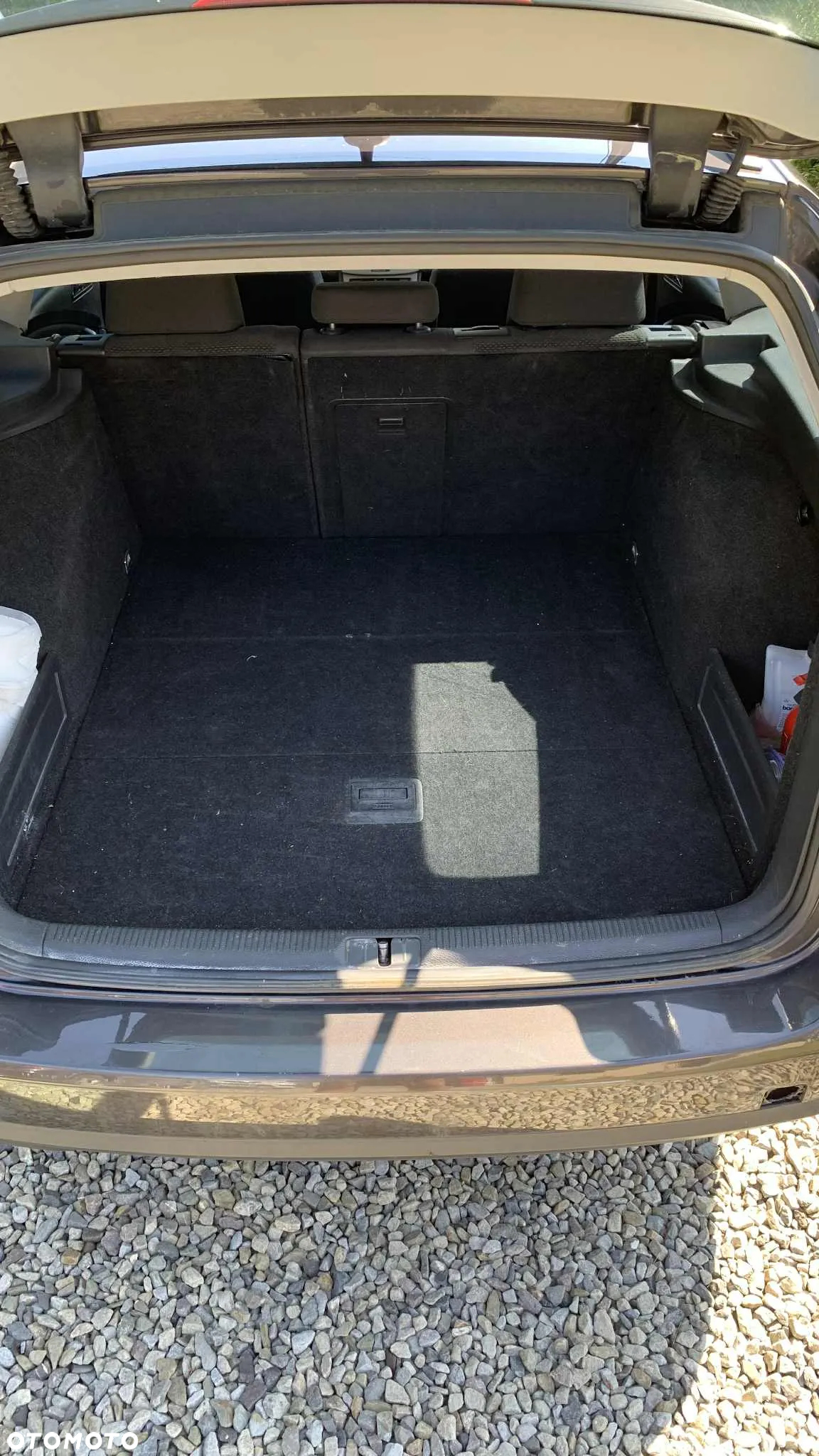 Volkswagen Passat 1.9 TDI Comfortline - 13