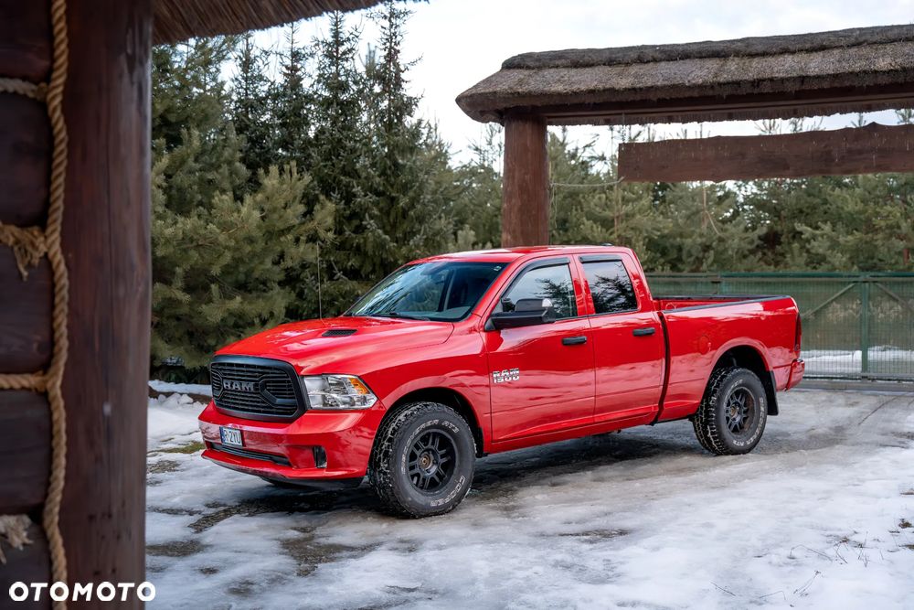 RAM 1500 Quad Cab Sport - 4