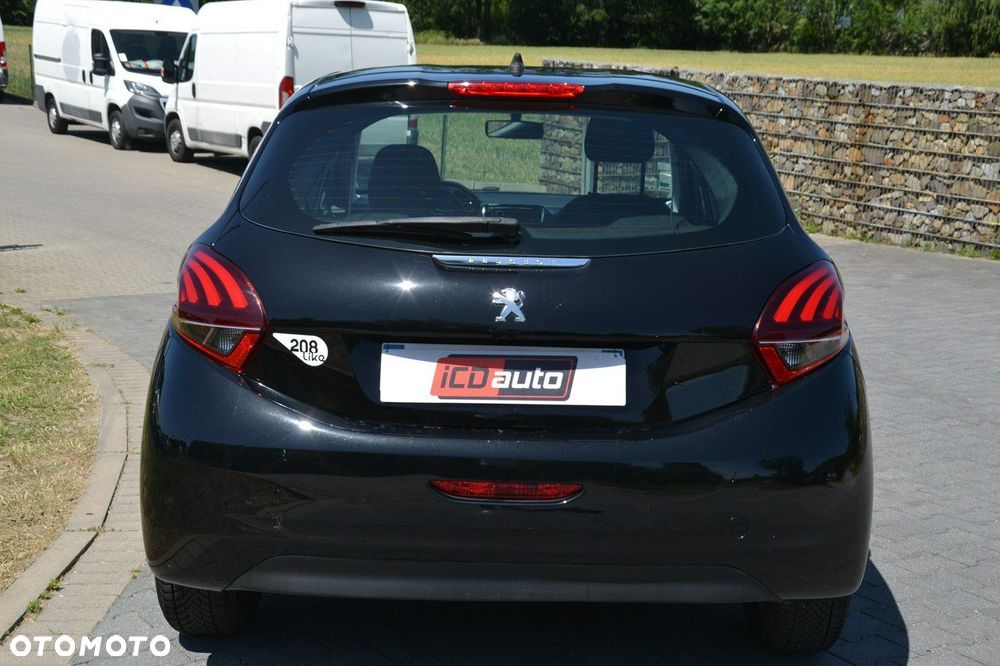 Peugeot 208 - 7