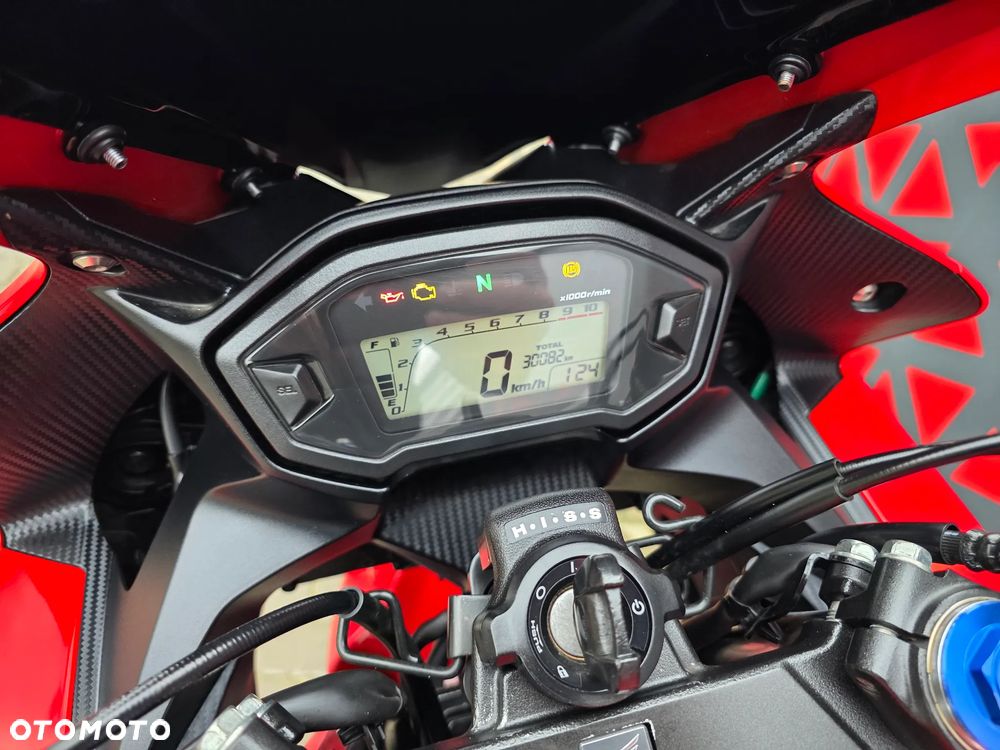 Honda CBR - 30