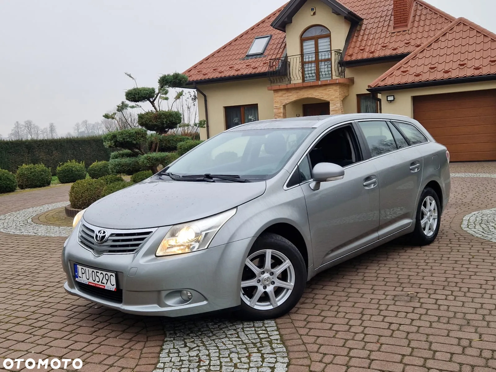 Toyota Avensis - 5