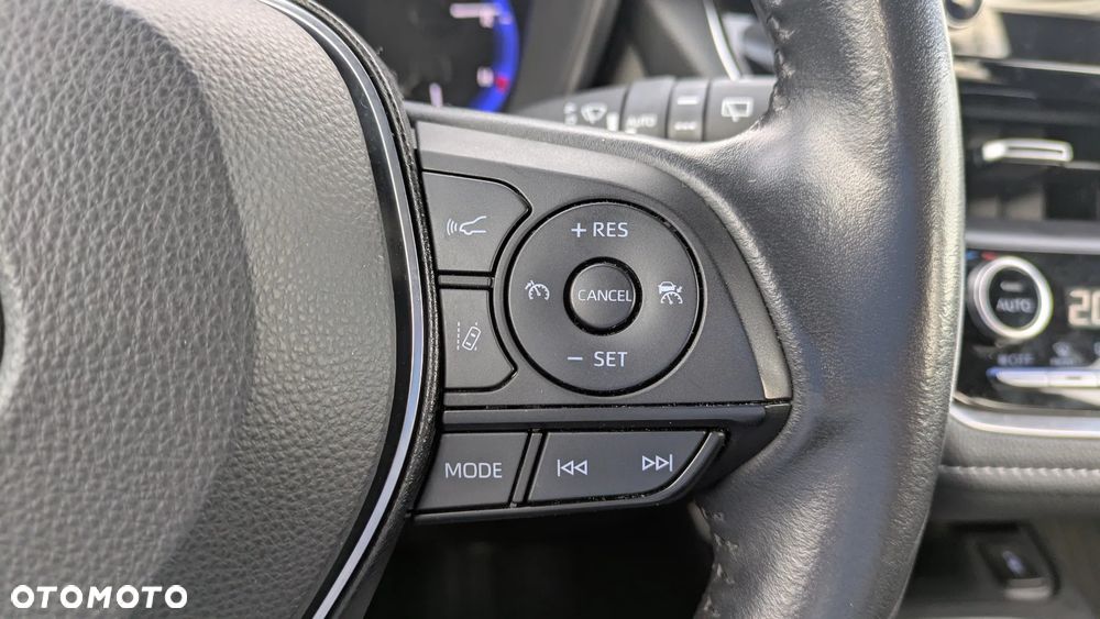 Toyota Corolla 1.8 Hybrid Comfort - 22