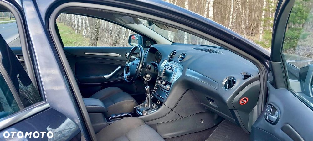 Ford Mondeo 2.0 Titanium - 10