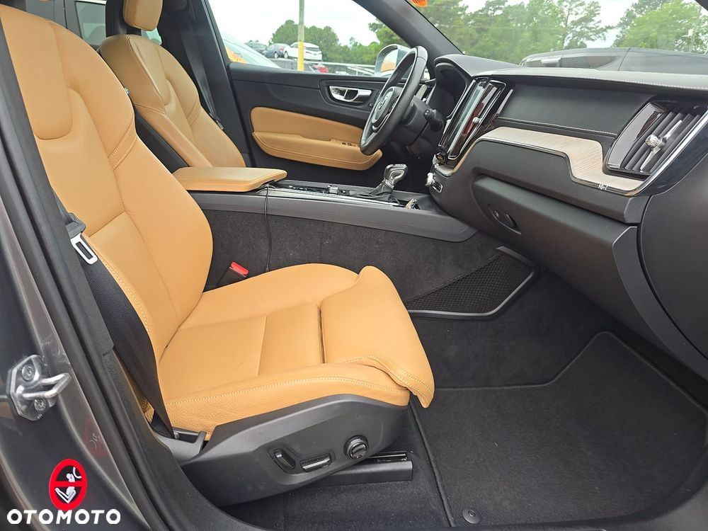 Volvo XC 60 T5 AWD Inscription - 10