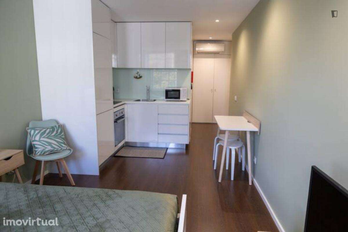 Estúdio - localizado em Guimaraes - Grande imagem: 5/15