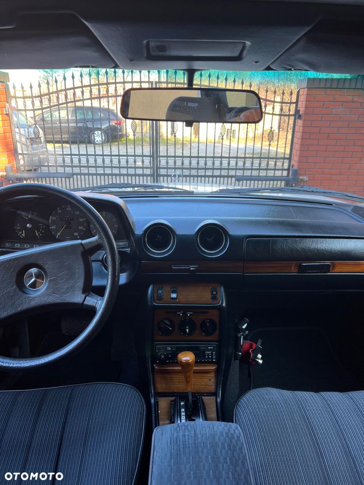 Mercedes-Benz W123 - 9