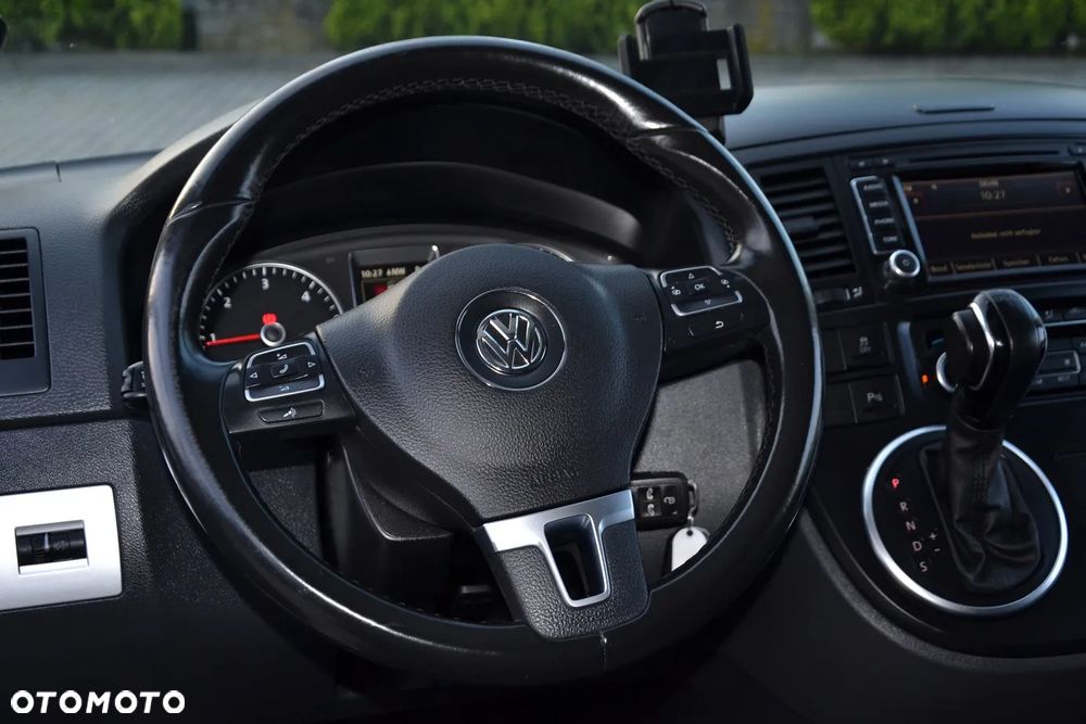 Volkswagen Multivan - 14
