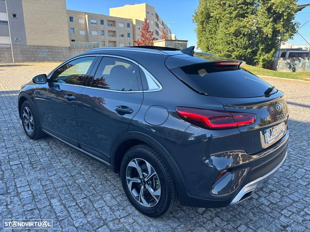 Kia XCeed 1.6 CRDi MHEV Tech - 6