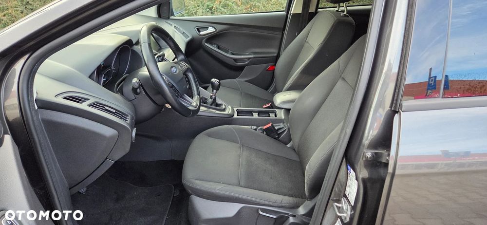 Ford Focus 1.0 EcoBoost Titanium - 31