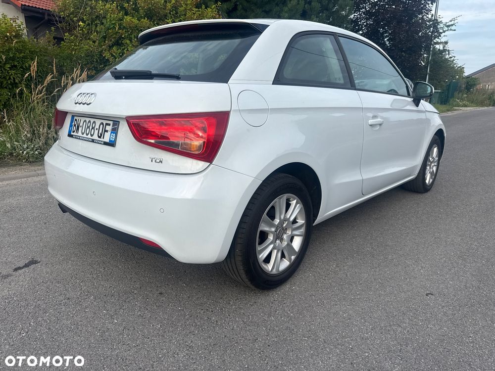 Audi A1 3-drzwiowe 1.6 TDI S line edition - 4