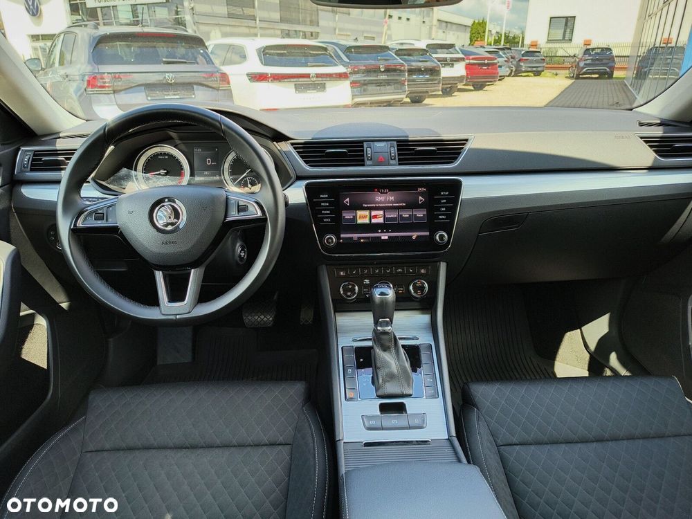 Skoda Superb 2.0 TDI SCR Ambition DSG - 14