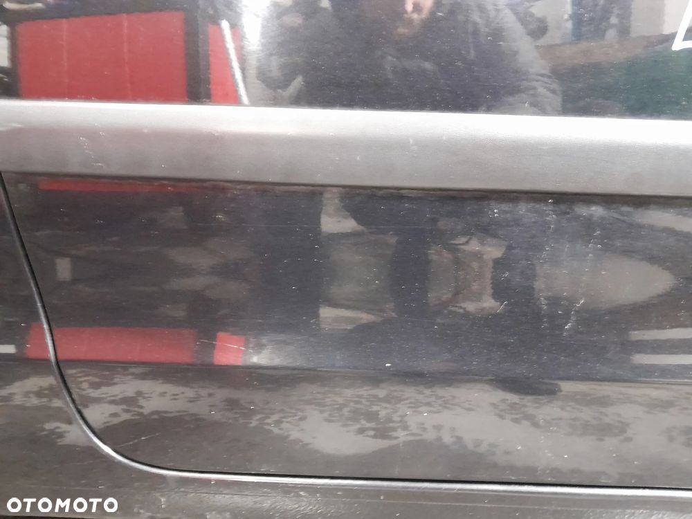 VW POLO 9N LIFT DRZWI PRAWE PRZEDNIE PRAWY PRZÓD 3DRZWI KOLOR: LC9Z - 4