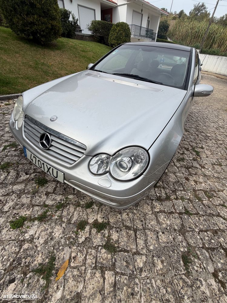 Mercedes-Benz C 220 - 4
