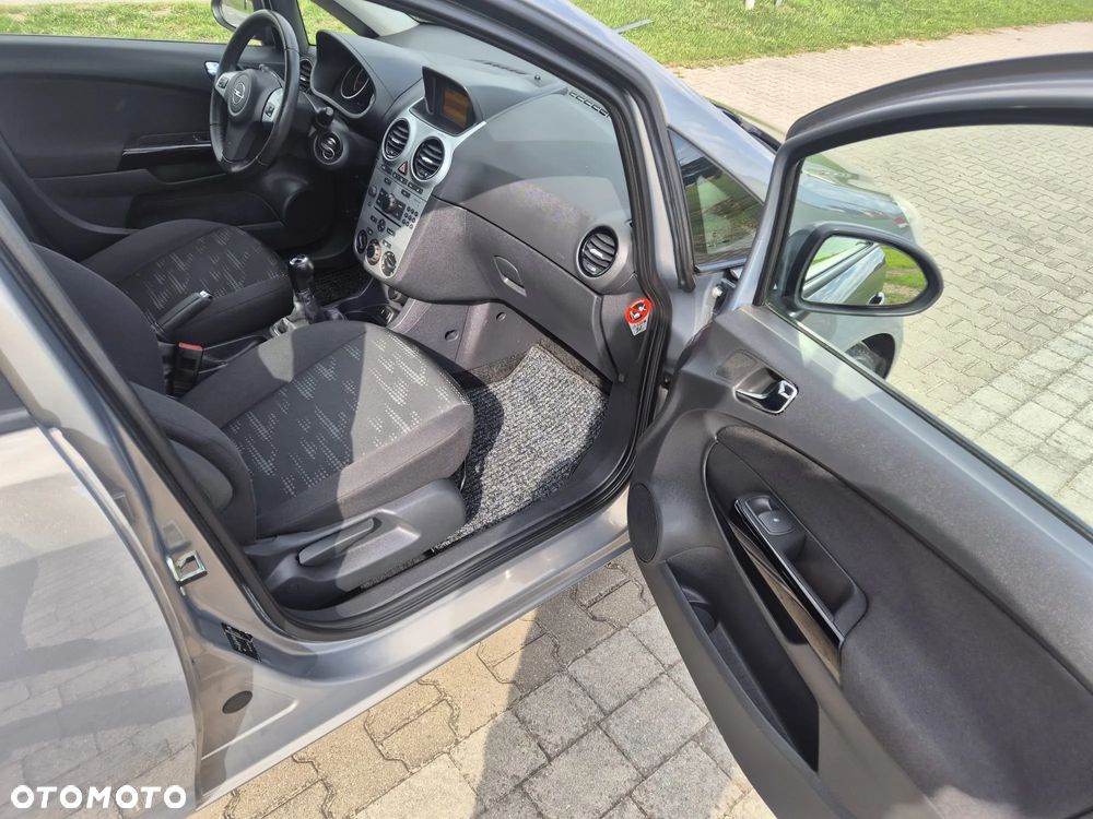 Opel Corsa 1.4 16V Edition - 13
