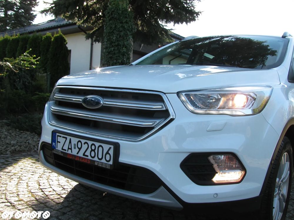 Ford Kuga 1.5 EcoBoost 2x4 Trend - 27